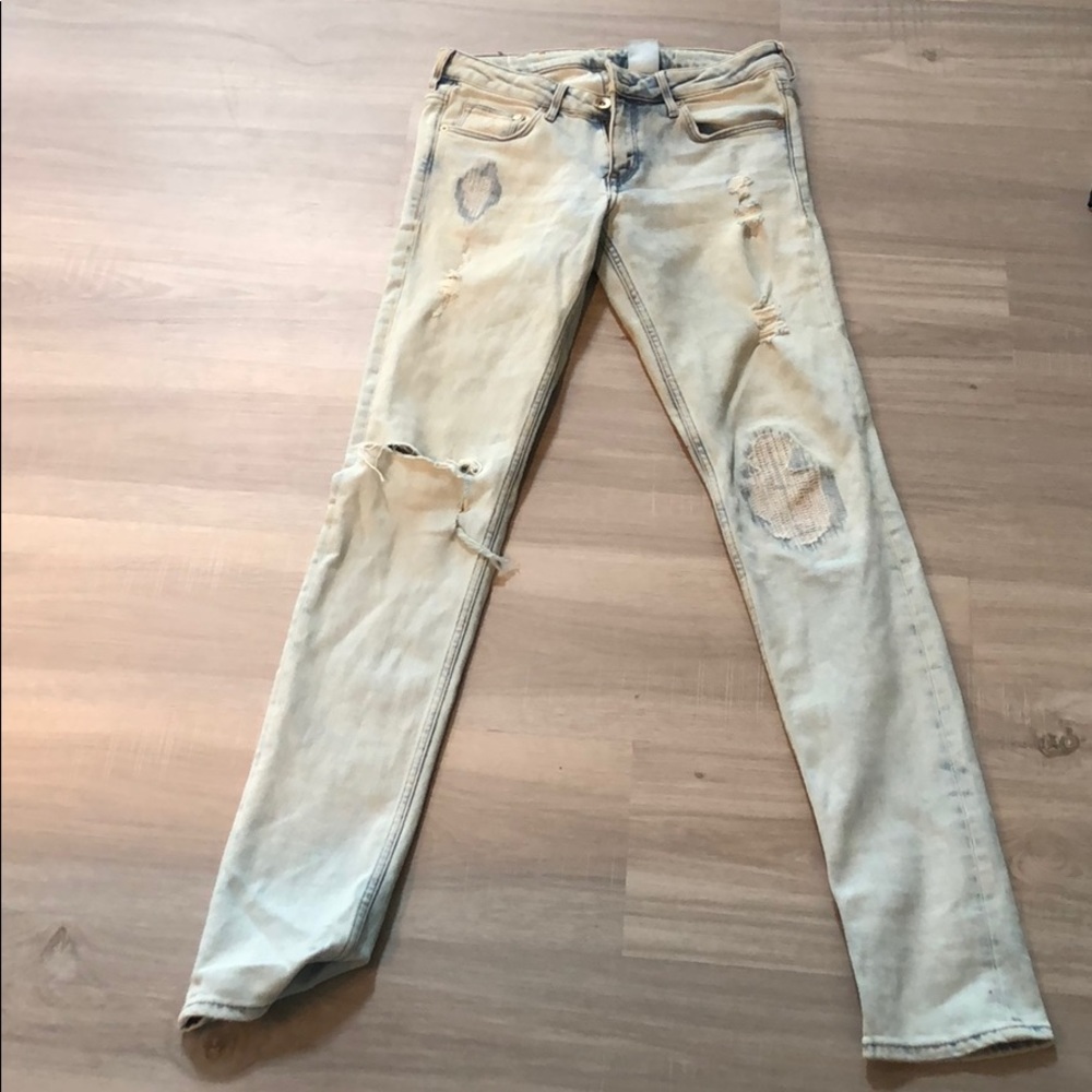 H and M skinny jeans